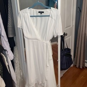 never worn lulus white midi wrap dress - size 6